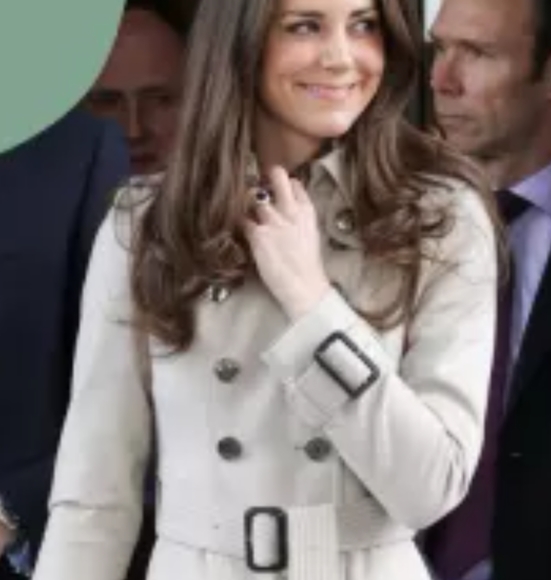 London's Burberry Double-breasted Black Women's Trench Coat, NEW - Picture 15 of 16